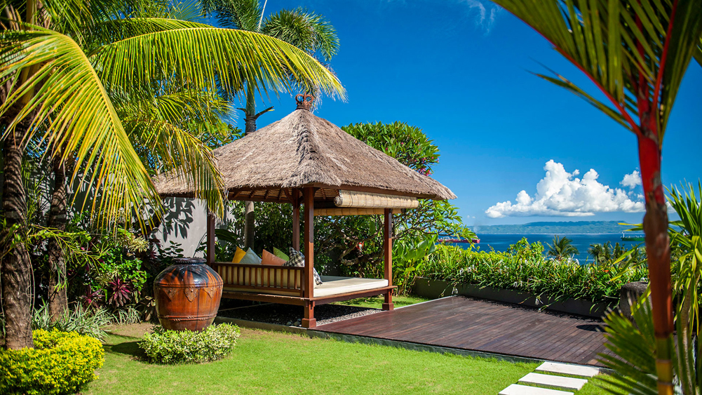 Villa Asada - Relaxing outdoor bale overlooking the ocean